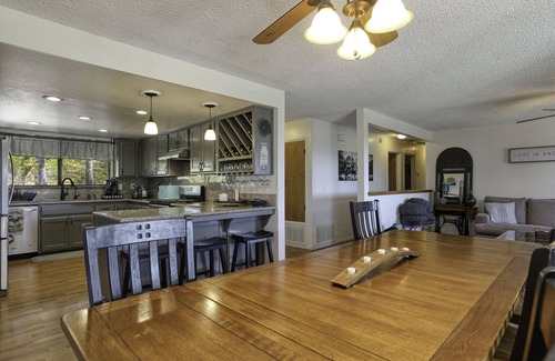 Arroyo Grande House | Hot tub, firepit & Gameroom. Near San luis Obispo, Pismo beach, Avila. Pets OK!