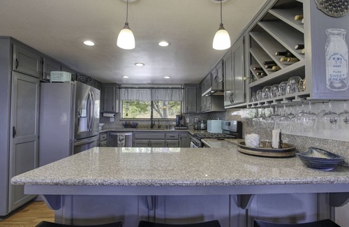 Arroyo Grande House | Hot tub, firepit & Gameroom. Near San luis Obispo, Pismo beach, Avila. Pets OK!