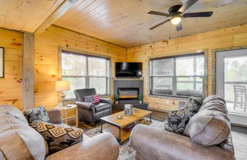 Sevierville House | Hot Tub, Fireplace and Views Sevierville Retreat!