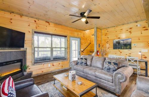 Sevierville House | Hot Tub, Fireplace and Views Sevierville Retreat!