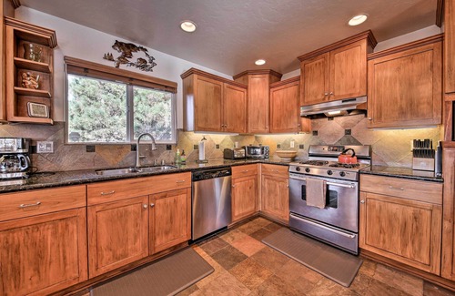 Castle Glen Estates House | Hot Tub, Game Room & 2 Decks: Luxe Big Bear Home