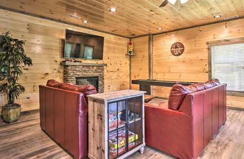 Chalet Village North House | Hot Tub, Game Room, Decks Cabin in Gatlinburg