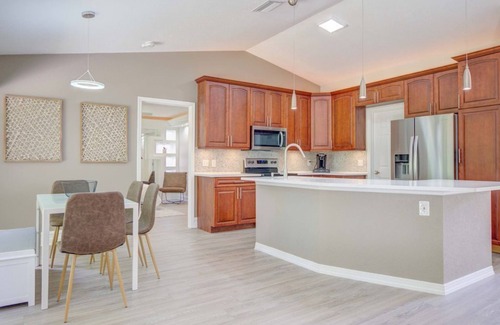 North Port House | Hot Tub, Game Room, Fire Pit, Rays/Braves Spring