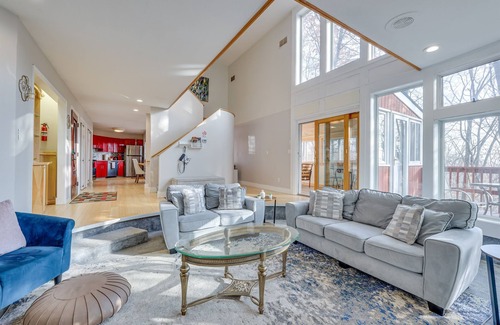 Bushkill House | Hot Tub-Game Room-Fire Pit-Amenities+More!