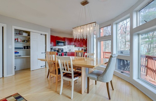 Bushkill House | Hot Tub-Game Room-Fire Pit-Amenities+More!