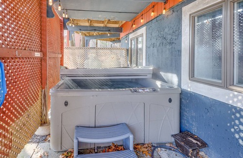Bushkill House | Hot Tub-Game Room-Fire Pit-Amenities+More!