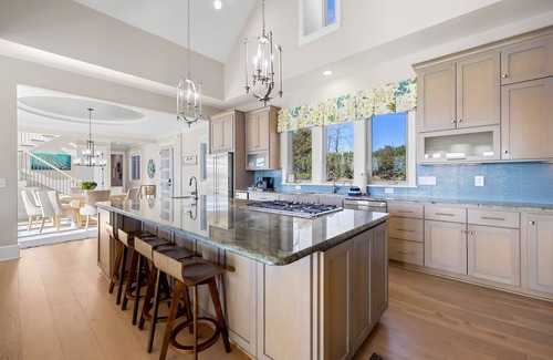 Troutman House | Hot Tub, Game Room, Lakefront, Kayaks & Spacious!