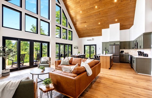 Sunday River Area Cabin | Hot Tub, GameRoom, Fire Pit, close-by Sunday River, Mountain views, Dog friendly