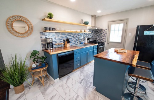 Bayview House | Hot Tub Hideaway