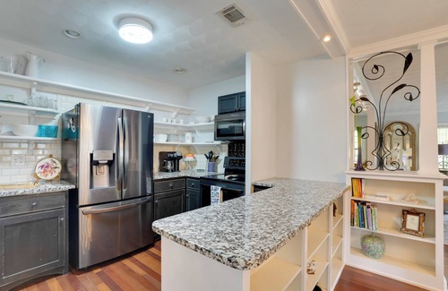 Mount Dora House | Hot Tub: Home, 2 Mi to Dtwn Mt Dora!