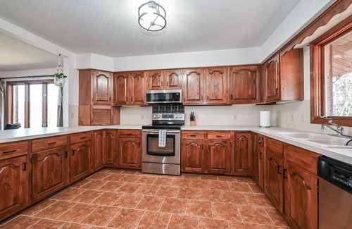 Barium Springs House | Hot Tub, Lakefront, EV Charger, Screened Porch, Private Dock, Pet Friendly