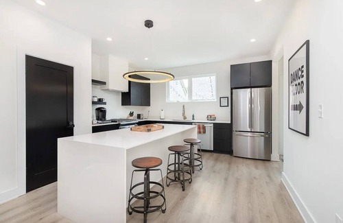Fall Creek Place House | Hot Tub! Near Downtown!