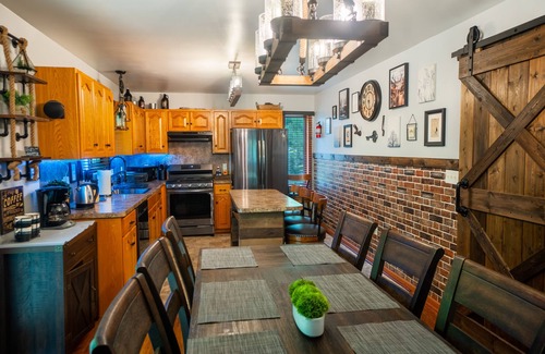 Bushkill House | Hot Tub, Pool, Game Room, Arcades and much more