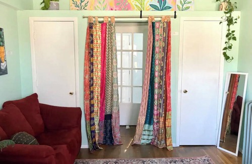 Johnson City Apartment | Hot Tub Private Studio- 1BR/1BR- Historic Tree Streets- 2 min drive to downtown