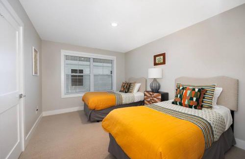 Douglas House | Hot Tub - Saugatuck - Douglas - Luxury Home Sleeps 8