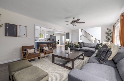Tobyhanna Ski Chalet | Hot Tub | Sauna | Arcade | Fire Pit | Lake & Pool
