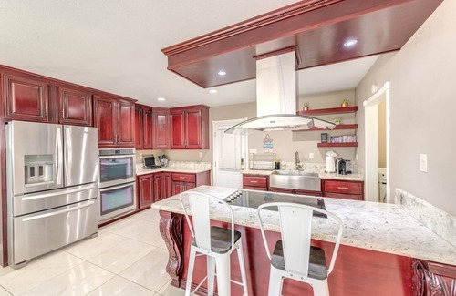Paradise Villa | hot villa with multi Family games with indoor hot tub spa for 6