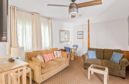 Hampton Bays Hotel | Hotel ∙ 112: The Ocean View