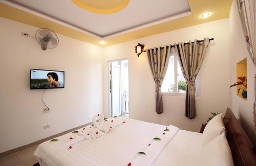 East Ham Tien Beach Hotel | HoTel 168