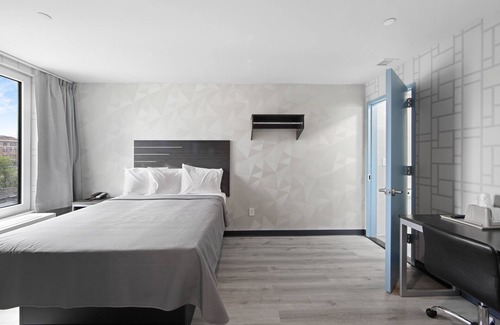 Mott Haven Hotel | Hotel 365 Bronx