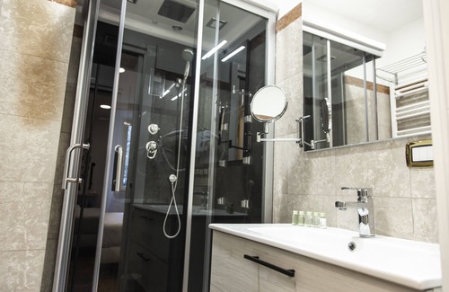 Rione II Trevi Hotel | Hotel 53 Cinquantatre
