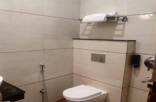 Chhatarpur Hotel | Hotel 7b