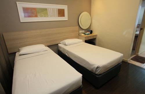 Geylang Hotel | Hotel 81 Lucky