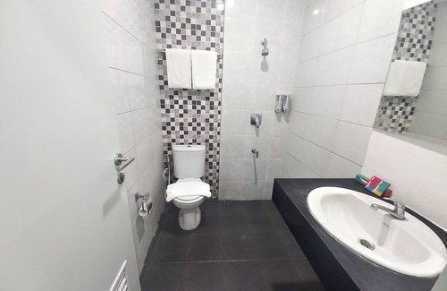 Jakarta Hotel | Hotel 88 Kedoya Jakarta