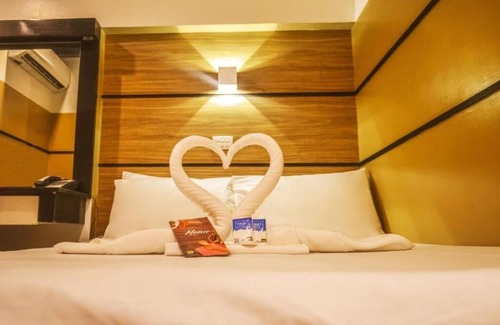 Cubao Hotel | Hotel 99 Cubao Quezon City