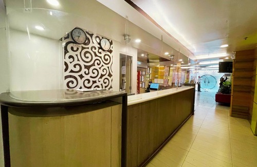 Manila Hotel | Hotel 99 Monumento Caloocan