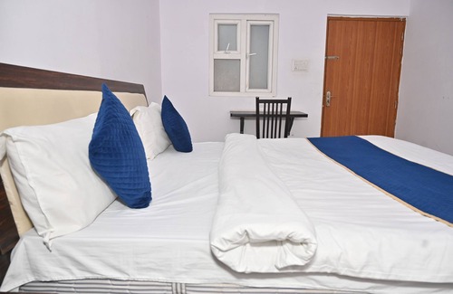 Lucknow Hotel | Hotel A One Inn