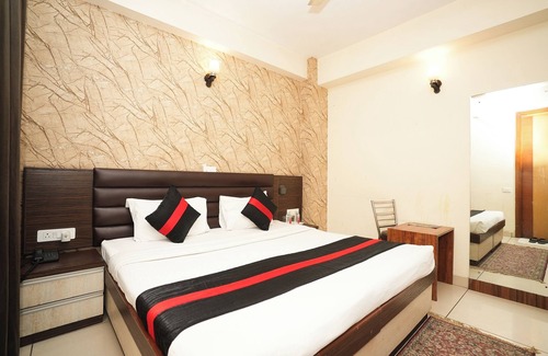 Okhla Hotel | Hotel A R Residency