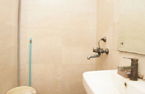 Okhla Hotel | Hotel A R Residency