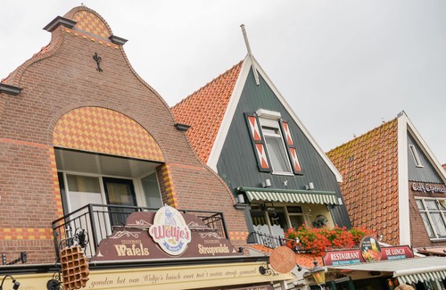 Volendam House | Hotel aan de Haven (room 1)