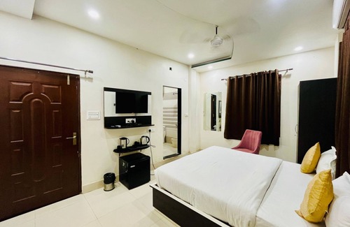 Varanasi Hotel | Hotel Aastha Inn