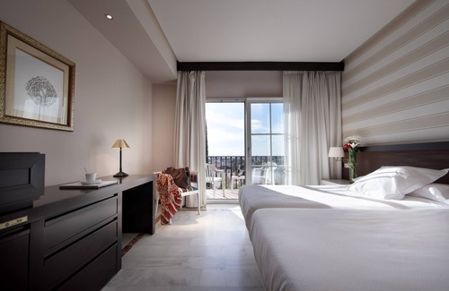 Benacazon Hotel | Hotel Abades Benacazón