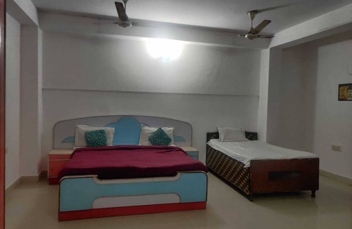 New Delhi Hotel | Hotel Abhishek Residency By The Arrow