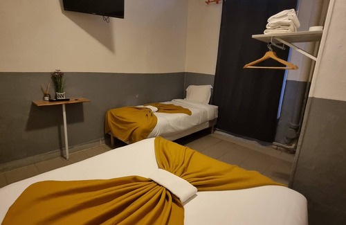 Strasbourg -Saint-Denis Hotel | HOTEL ABOUKIR