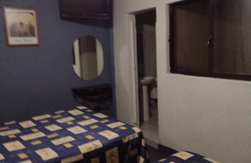 Leon Hotel | HOTEL ACAPULCO