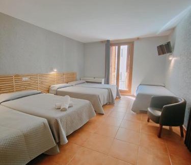 Jaca Hotel | Hotel Acebo Plaza Mayor