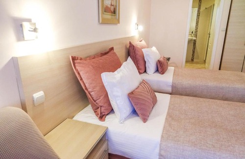 Varna City Centre Hotel | Hotel Acropolis