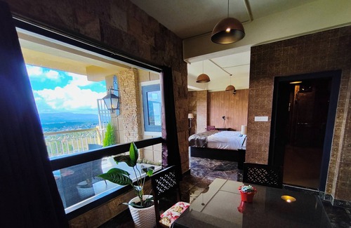 Shillong Hotel | Hotel Acropolis