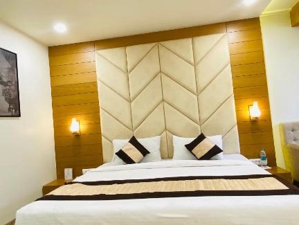 Bhopal Hotel | Hotel Aditya Residency