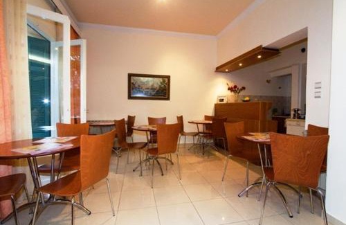 Loutra Edipsou Apartment | Hotel Adonis