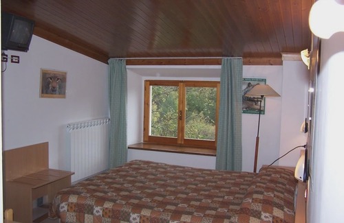Civitella Alfedena Hotel | Hotel Ai 4 Camosci