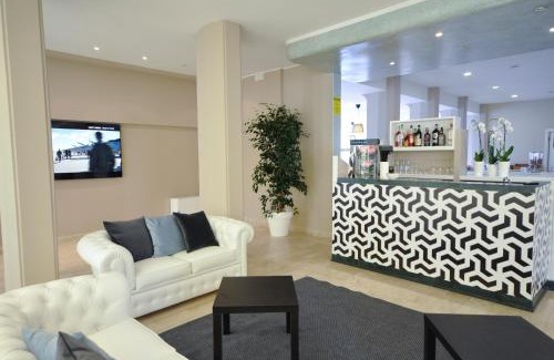 Marina di Pietrasanta Hotel | Hotel Airone
