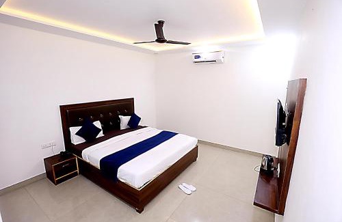 Agra Hotel | Hotel Akash Inn Agra I 200 m From Taj Mahal