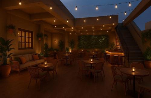 Agra Hotel | Hotel Akash Inn Agra I 200 m From Taj Mahal