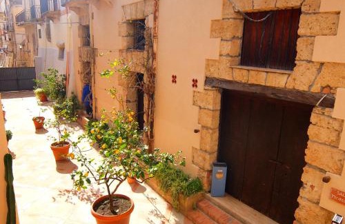 Castellammare del Golfo Hotel | Hotel Al Madarig