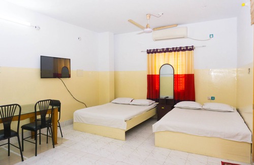 Dhaka Hotel | Hotel Al Sarwar - Family Suit Room